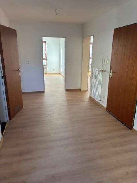 Prenájom bytu 3-izbový 83 m², München, Bavorsko Prenájom bytu 3-izbový 83 m², München, Bavorsko