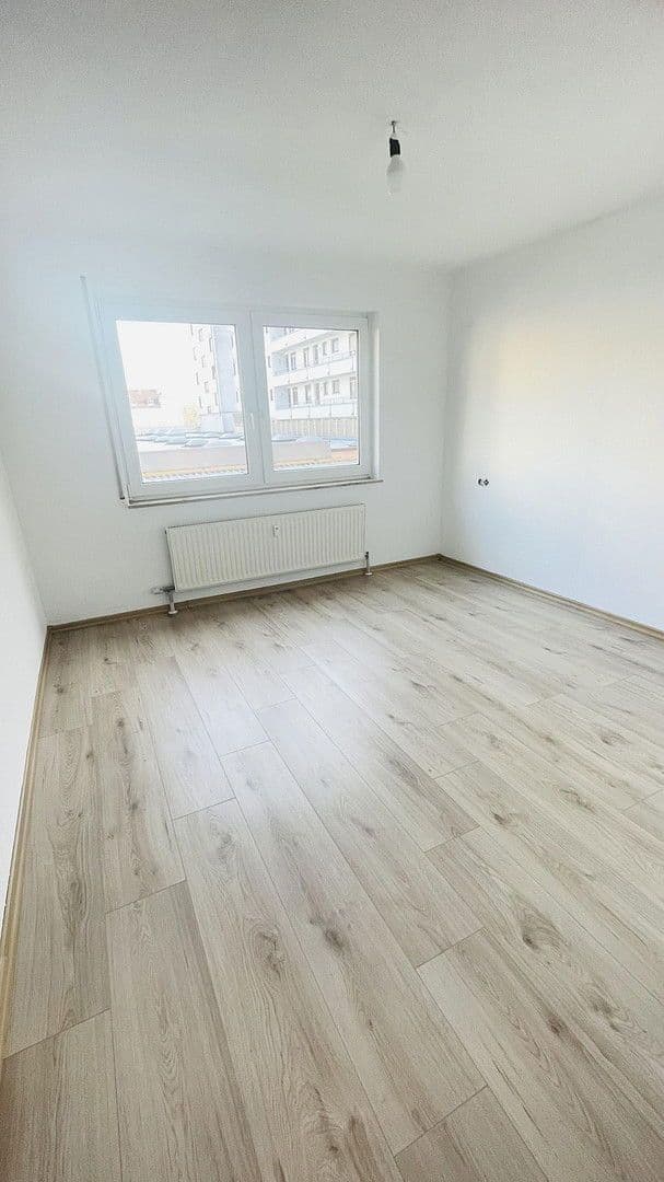 Prenájom bytu 3-izbový 55 m², Pforzheim, Bádensko-Wurttembersko Prenájom bytu 3-izbový 55 m², Pforzheim, Bádensko-Wurttembersko
