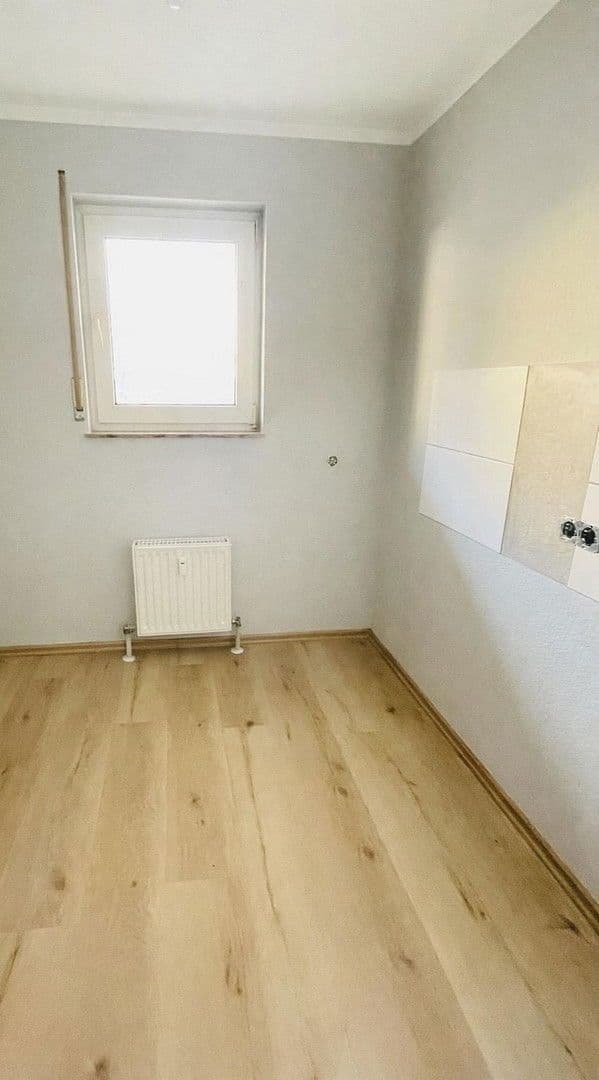 Prenájom bytu 3-izbový 55 m², Pforzheim, Bádensko-Wurttembersko Prenájom bytu 3-izbový 55 m², Pforzheim, Bádensko-Wurttembersko