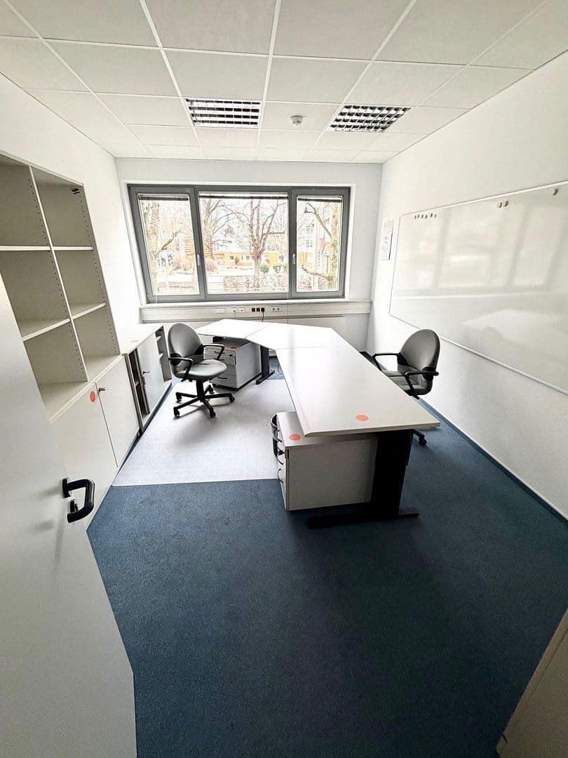 Prenájom kancelárie 275 m², Detmolder Str. 596-598, Bielefeld, Severné Porýnie - Westfálsko Prenájom kancelárie 275 m², Detmolder Str. 596-598, Bielefeld, Severné Porýnie - Westfálsko