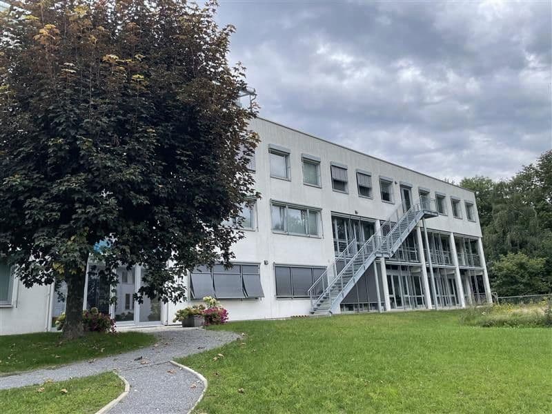 Prenájom kancelárie 275 m², Detmolder Str. 596-598, Bielefeld, Severné Porýnie - Westfálsko Prenájom kancelárie 275 m², Detmolder Str. 596-598, Bielefeld, Severné Porýnie - Westfálsko