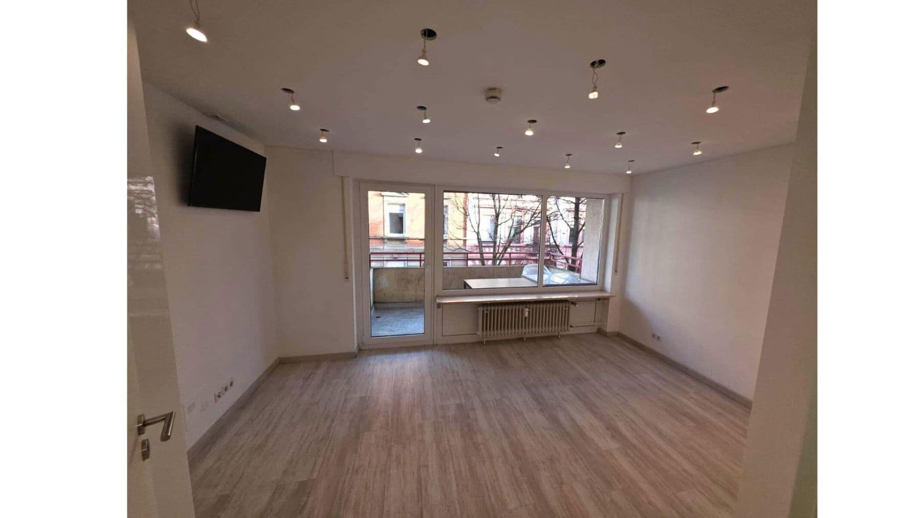 Predaj bytu 3-izbový 81 m², Scheffelstr. 46, Karlsruhe, Bádensko-Wurttembersko Predaj bytu 3-izbový 81 m², Scheffelstr. 46, Karlsruhe, Bádensko-Wurttembersko