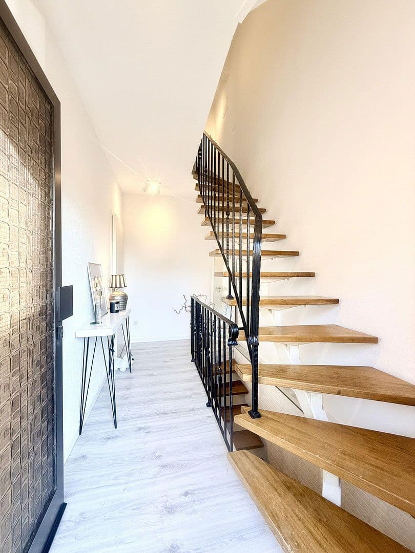 Predaj domu 97 m², pozemek 155 m², Tönisvorst, Severné Porýnie - Westfálsko Predaj domu 97 m², pozemek 155 m², Tönisvorst, Severné Porýnie - Westfálsko