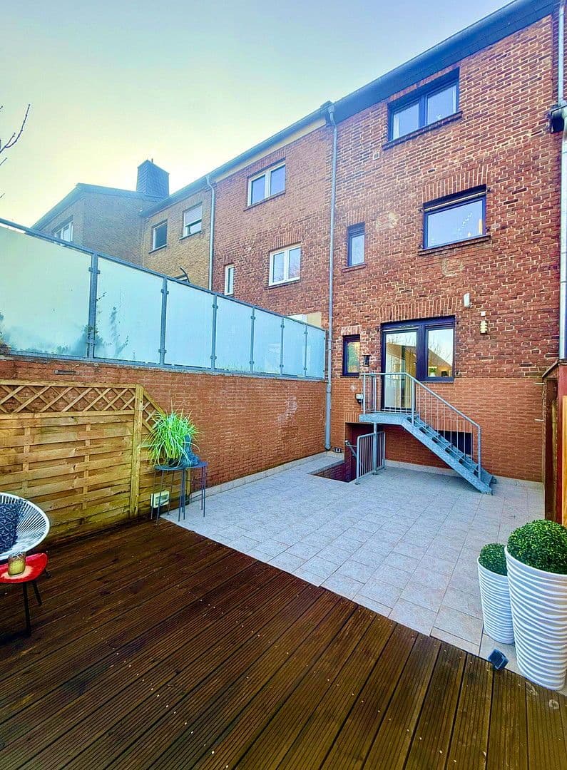 Predaj domu 97 m², pozemek 155 m², Tönisvorst, Severné Porýnie - Westfálsko Predaj domu 97 m², pozemek 155 m², Tönisvorst, Severné Porýnie - Westfálsko