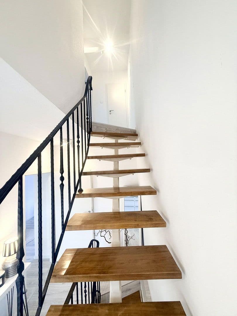 Predaj domu 97 m², pozemek 155 m², Tönisvorst, Severné Porýnie - Westfálsko Predaj domu 97 m², pozemek 155 m², Tönisvorst, Severné Porýnie - Westfálsko