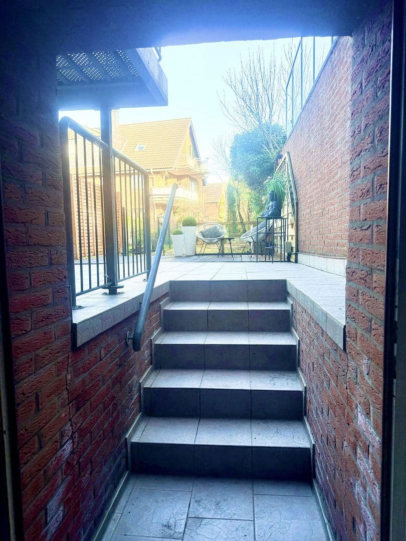 Predaj domu 97 m², pozemek 155 m², Tönisvorst, Severné Porýnie - Westfálsko Predaj domu 97 m², pozemek 155 m², Tönisvorst, Severné Porýnie - Westfálsko