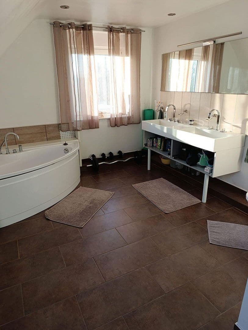 Predaj domu 203 m², pozemek 601 m², Pinneberg, Šlezvicko-Holštajnsko Predaj domu 203 m², pozemek 601 m², Pinneberg, Šlezvicko-Holštajnsko