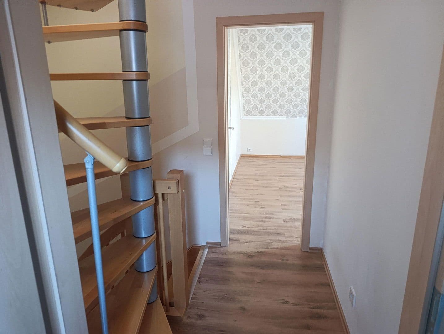 Predaj domu 203 m², pozemek 601 m², Pinneberg, Šlezvicko-Holštajnsko Predaj domu 203 m², pozemek 601 m², Pinneberg, Šlezvicko-Holštajnsko