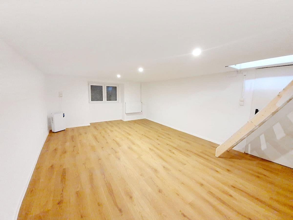 Prenájom bytu 4-izbový 102 m², Herderstraße 5, Berlin, Berlín Prenájom bytu 4-izbový 102 m², Herderstraße 5, Berlin, Berlín