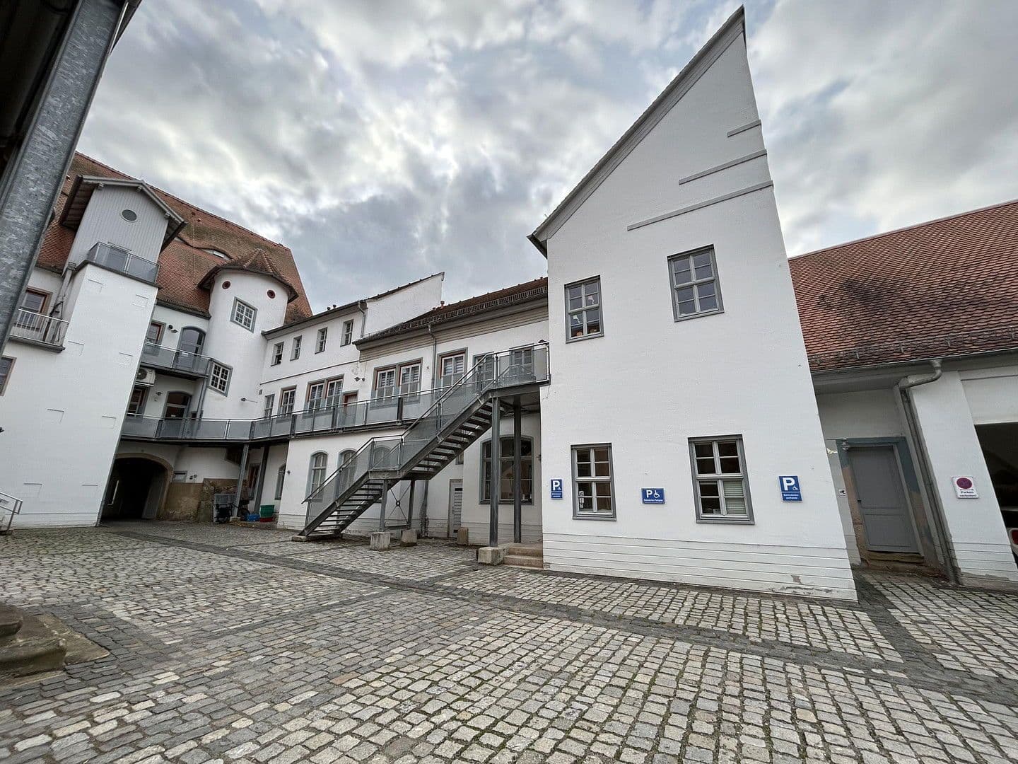 Prenájom kancelárie 34 m², Jakobsstraße 26, Naumburg (Saale), Sasko-Anhaltsko Prenájom kancelárie 34 m², Jakobsstraße 26, Naumburg (Saale), Sasko-Anhaltsko