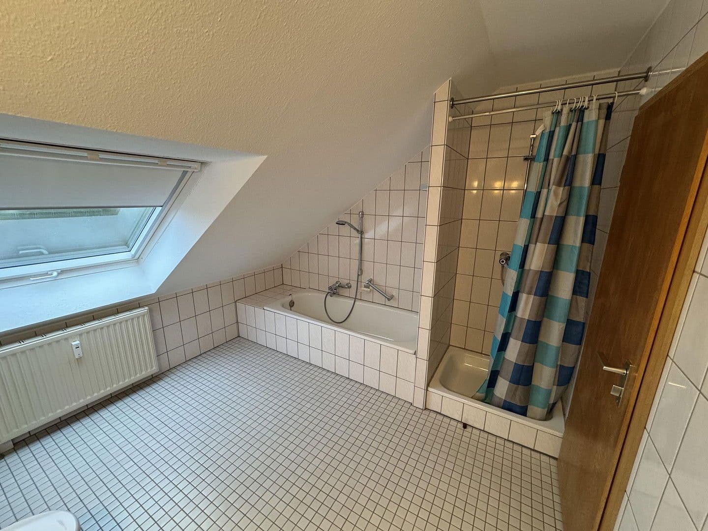 Predaj bytu 3-izbový 81 m², Saarbrücken, Sársko Predaj bytu 3-izbový 81 m², Saarbrücken, Sársko