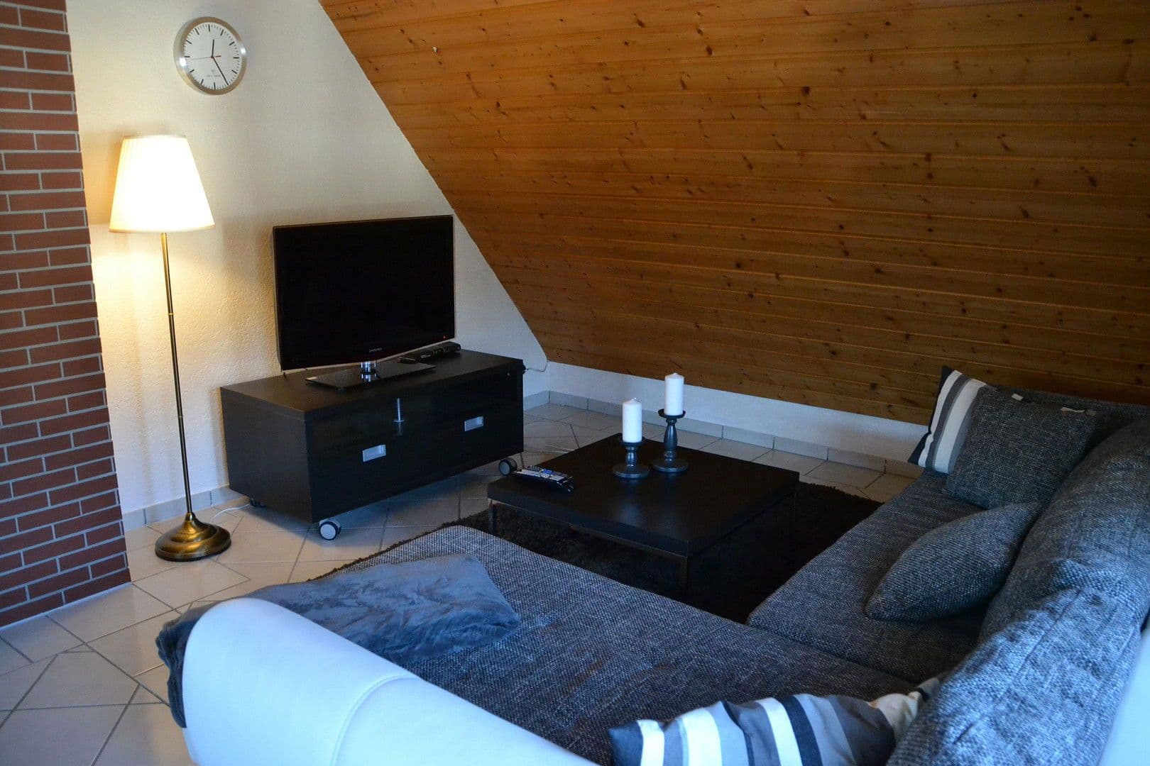 Prenájom bytu 2-izbový 73 m², Dillenburg, Hesensko Prenájom bytu 2-izbový 73 m², Dillenburg, Hesensko