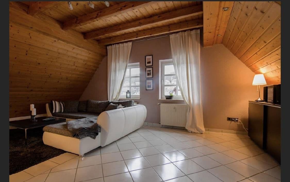 Prenájom bytu 2-izbový 73 m², Dillenburg, Hesensko Prenájom bytu 2-izbový 73 m², Dillenburg, Hesensko