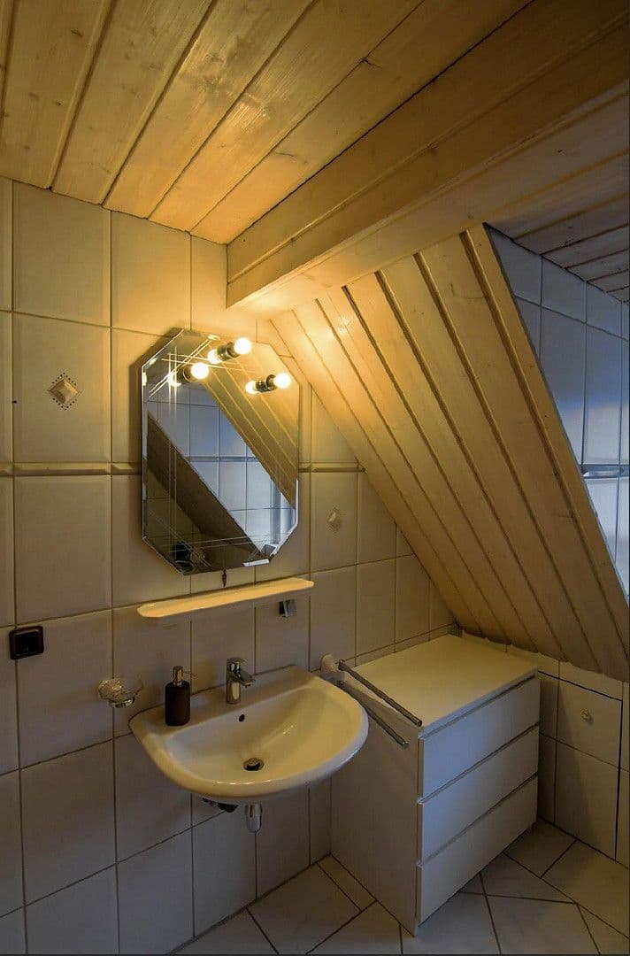 Prenájom bytu 2-izbový 73 m², Dillenburg, Hesensko Prenájom bytu 2-izbový 73 m², Dillenburg, Hesensko