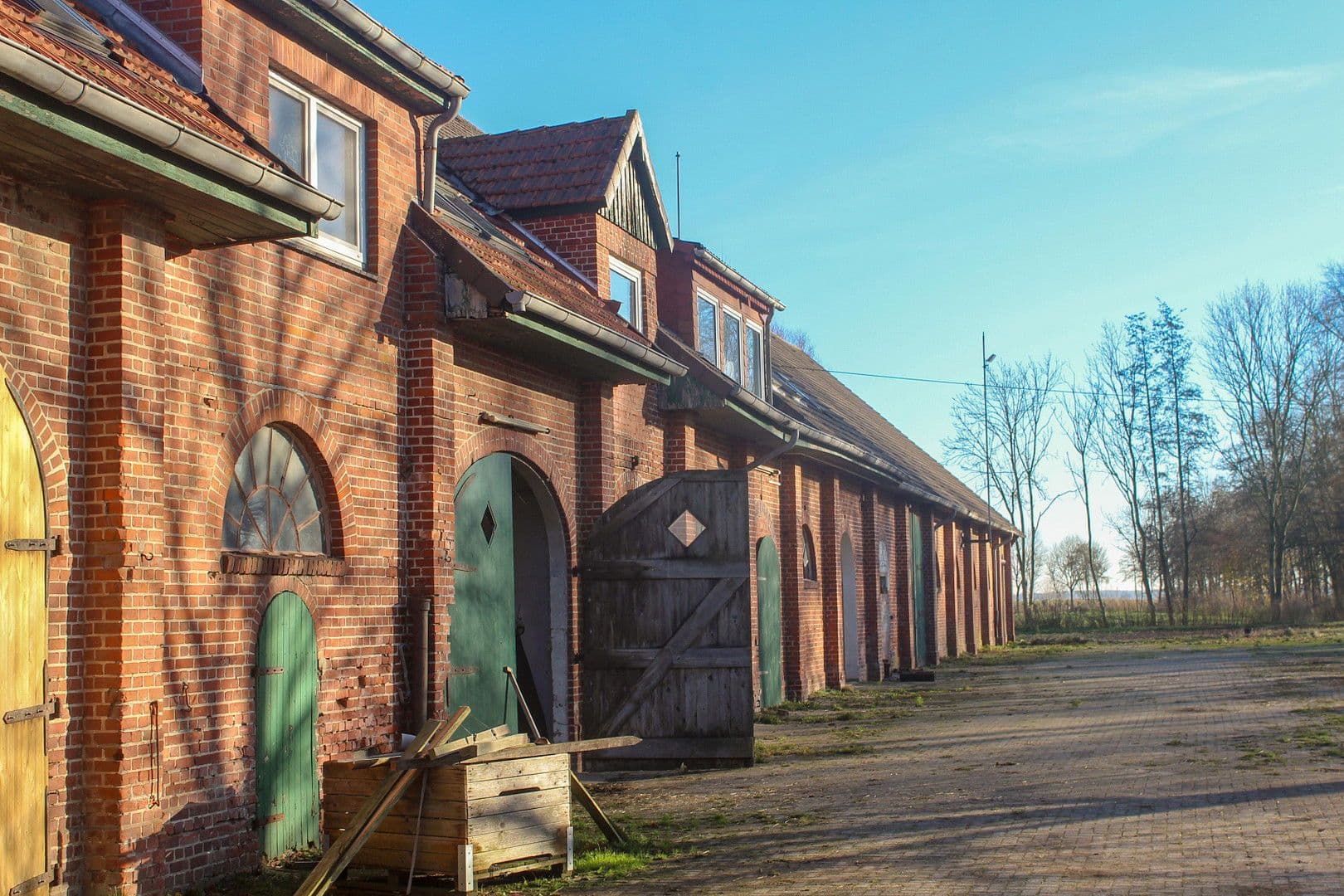 Predaj domu 380 m², pozemek 350.000 m², Domäne Hünkemann 1, Wurster Nordseeküste, Dolné Sasko Predaj domu 380 m², pozemek 350.000 m², Domäne Hünkemann 1, Wurster Nordseeküste, Dolné Sasko