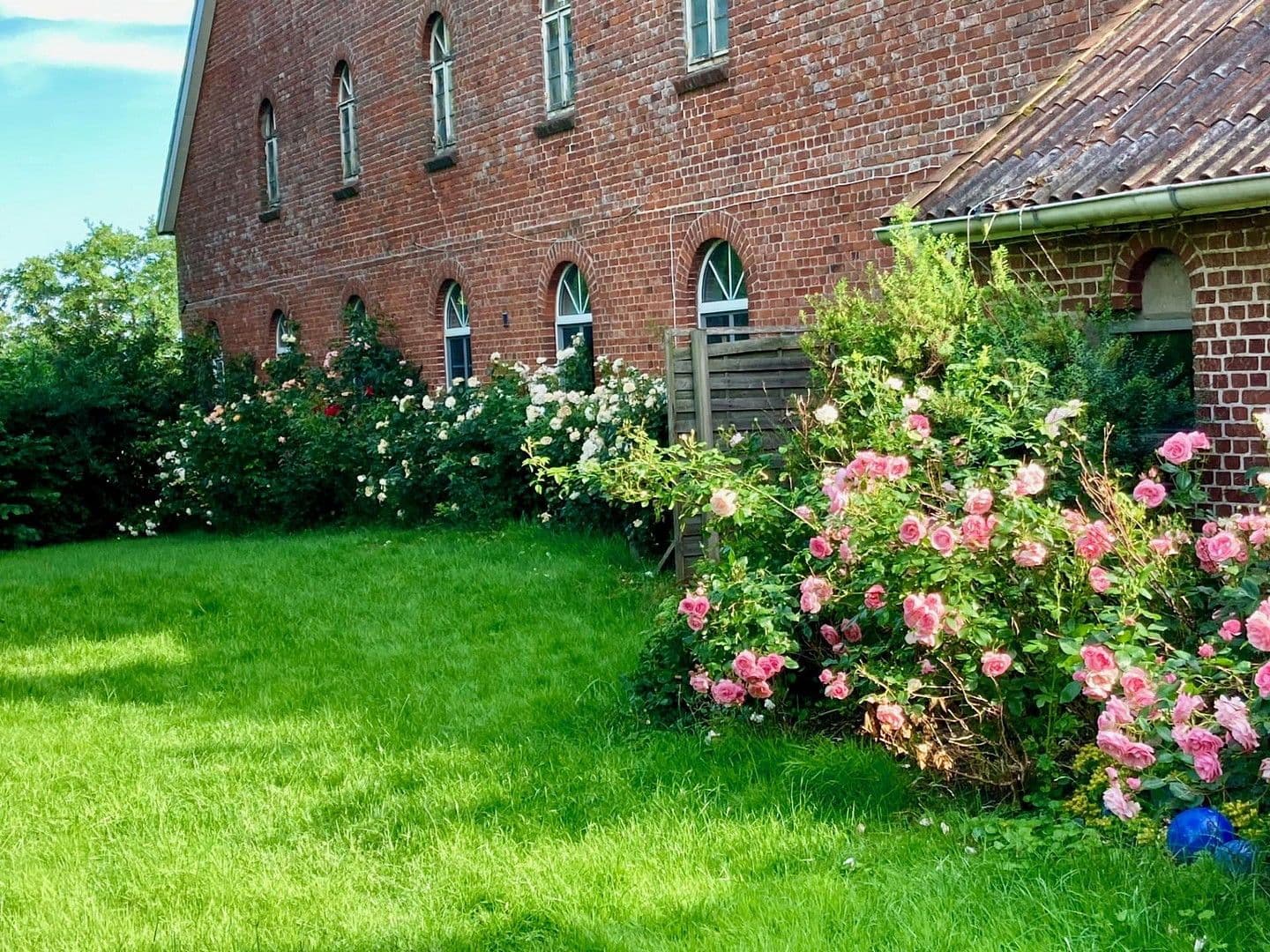 Predaj domu 380 m², pozemek 350.000 m², Domäne Hünkemann 1, Wurster Nordseeküste, Dolné Sasko Predaj domu 380 m², pozemek 350.000 m², Domäne Hünkemann 1, Wurster Nordseeküste, Dolné Sasko