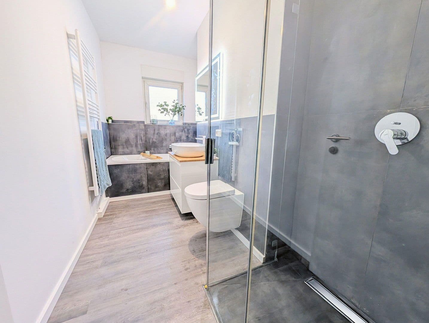 Predaj bytu 4-izbový 92 m², Ostpreußendamm 162, Berlin, Berlín Predaj bytu 4-izbový 92 m², Ostpreußendamm 162, Berlin, Berlín