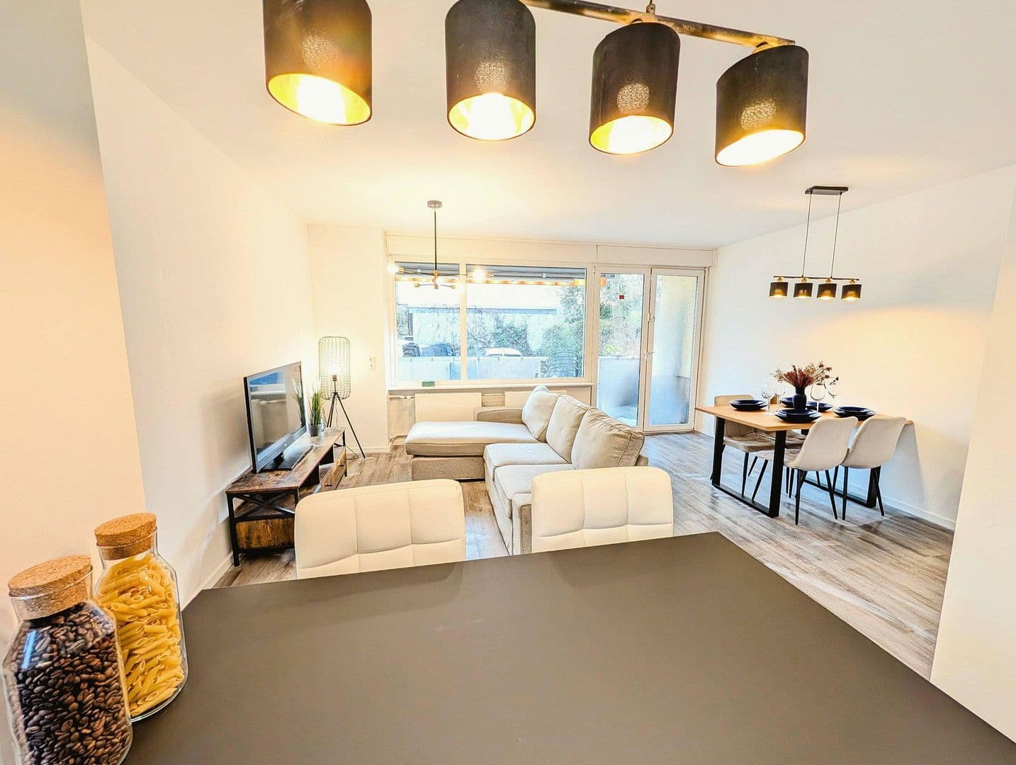 Predaj bytu 4-izbový 92 m², Ostpreußendamm 162, Berlin, Berlín Predaj bytu 4-izbový 92 m², Ostpreußendamm 162, Berlin, Berlín