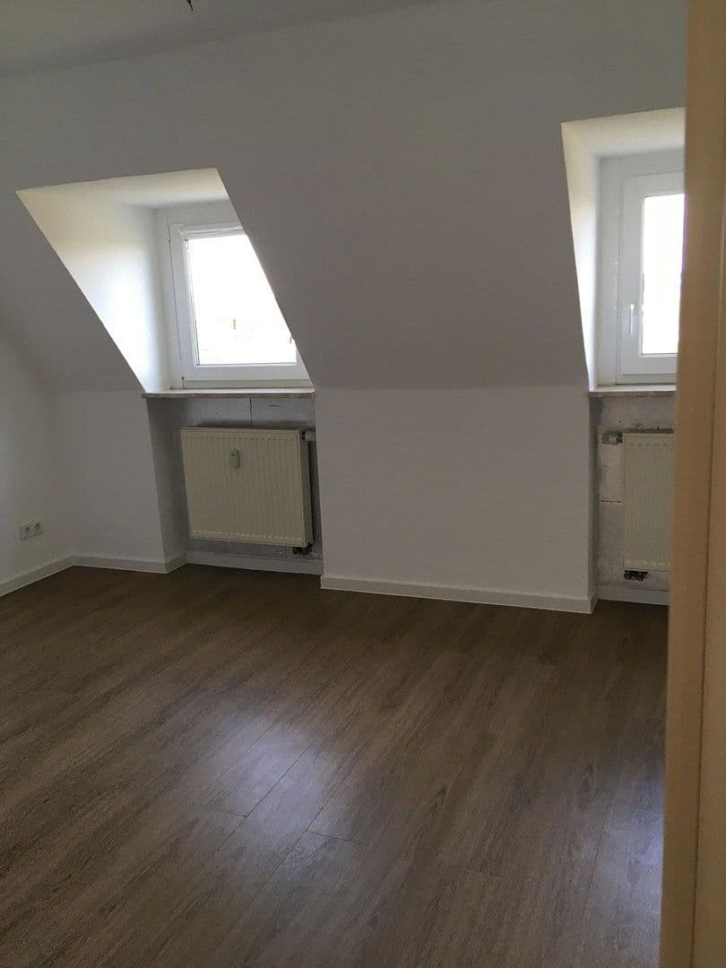 Prenájom bytu 3-izbový 54 m², Simmern/Hunsrück, Porýnie-Falcko Prenájom bytu 3-izbový 54 m², Simmern/Hunsrück, Porýnie-Falcko