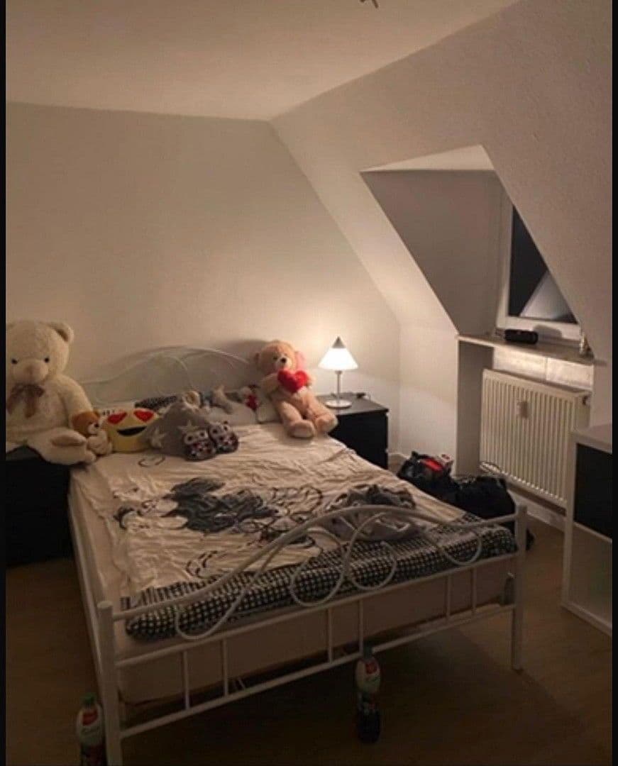 Prenájom bytu 3-izbový 54 m², Simmern/Hunsrück, Porýnie-Falcko Prenájom bytu 3-izbový 54 m², Simmern/Hunsrück, Porýnie-Falcko