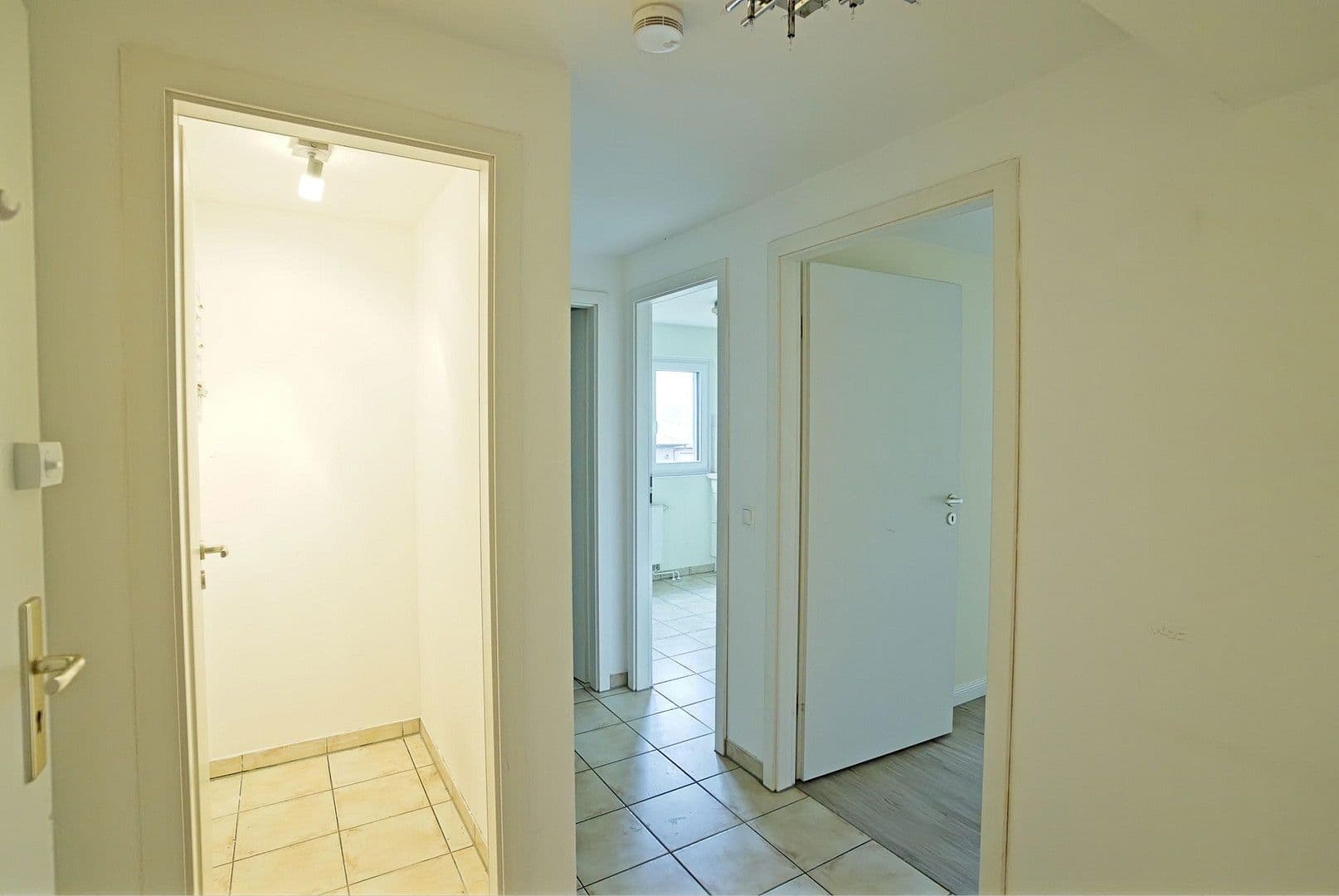 Prenájom bytu 2-izbový 54 m², Hamburg, Hamburg Prenájom bytu 2-izbový 54 m², Hamburg, Hamburg