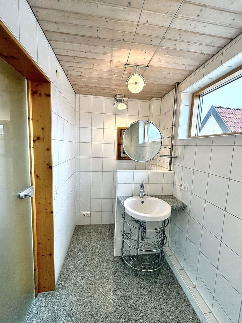 Prenájom bytu 4-izbový 98 m², Ledergasse 12, Donzdorf, Bádensko-Wurttembersko Prenájom bytu 4-izbový 98 m², Ledergasse 12, Donzdorf, Bádensko-Wurttembersko