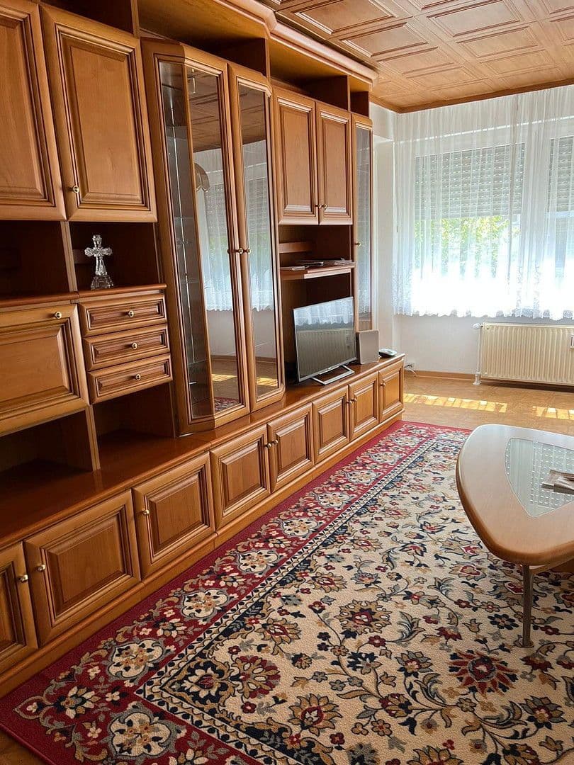 Prenájom bytu 3-izbový 78 m², Markgröningen, Bádensko-Wurttembersko Prenájom bytu 3-izbový 78 m², Markgröningen, Bádensko-Wurttembersko