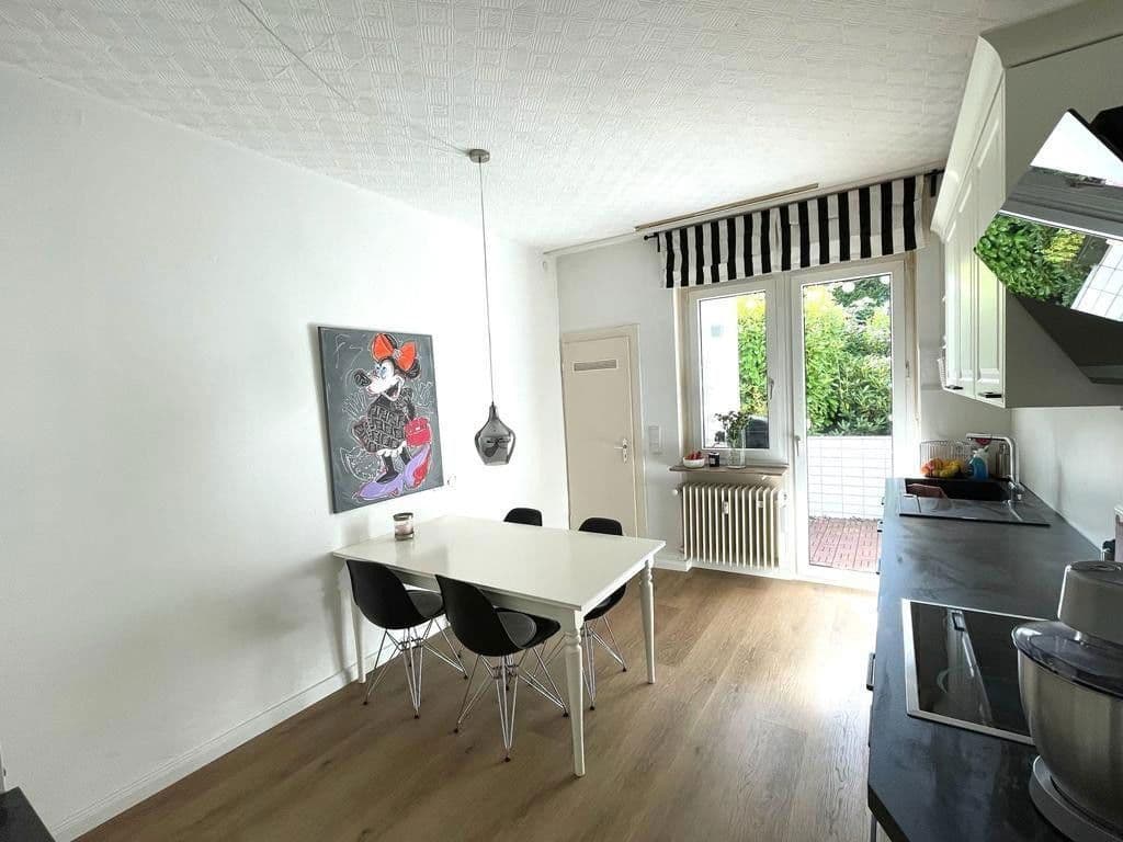 Prenájom bytu 2-izbový 66 m², Meisenburgstr 17, Essen, Severné Porýnie - Westfálsko Prenájom bytu 2-izbový 66 m², Meisenburgstr 17, Essen, Severné Porýnie - Westfálsko