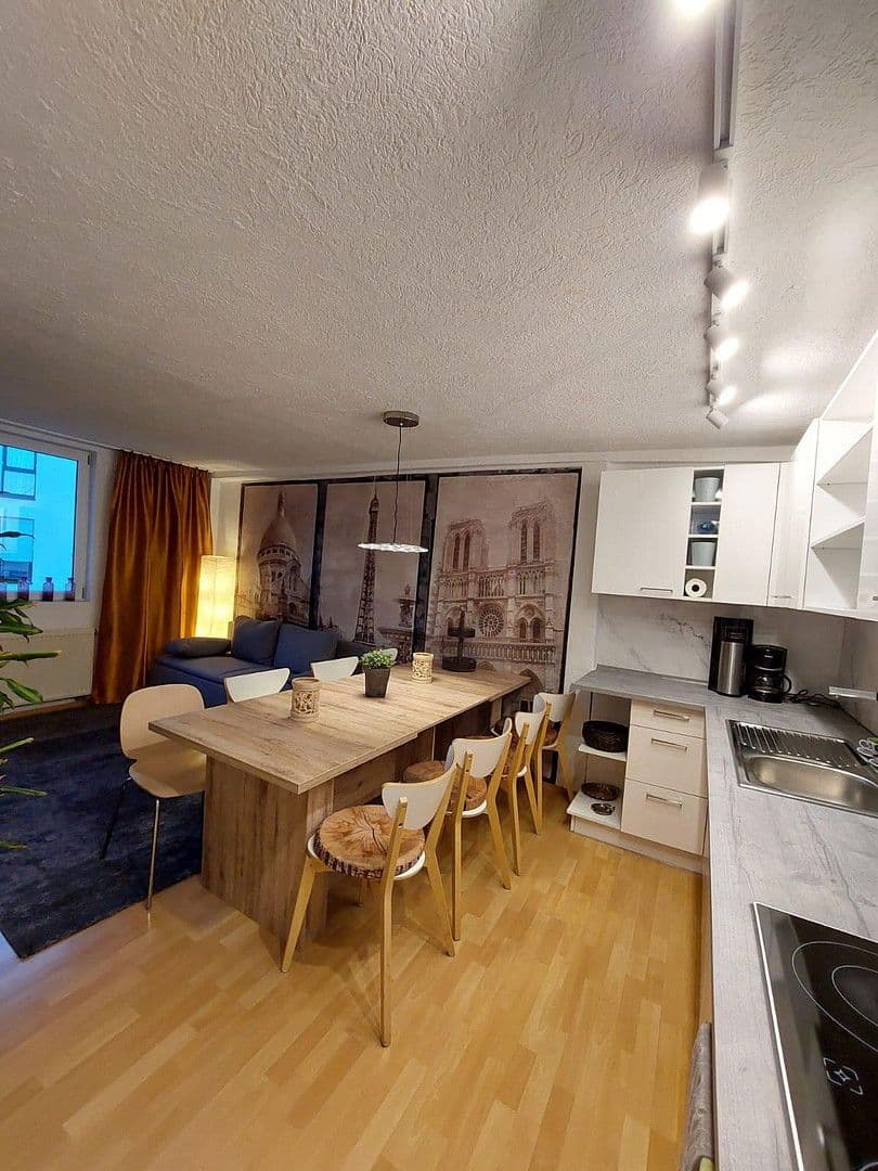 Prenájom bytu 4-izbový 80 m², Fellbach, Bádensko-Wurttembersko Prenájom bytu 4-izbový 80 m², Fellbach, Bádensko-Wurttembersko