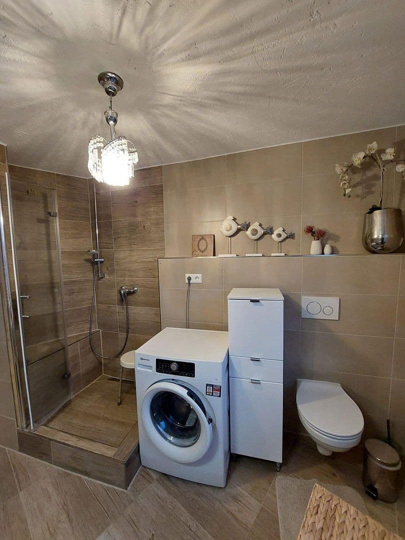 Prenájom bytu 4-izbový 80 m², Fellbach, Bádensko-Wurttembersko Prenájom bytu 4-izbový 80 m², Fellbach, Bádensko-Wurttembersko