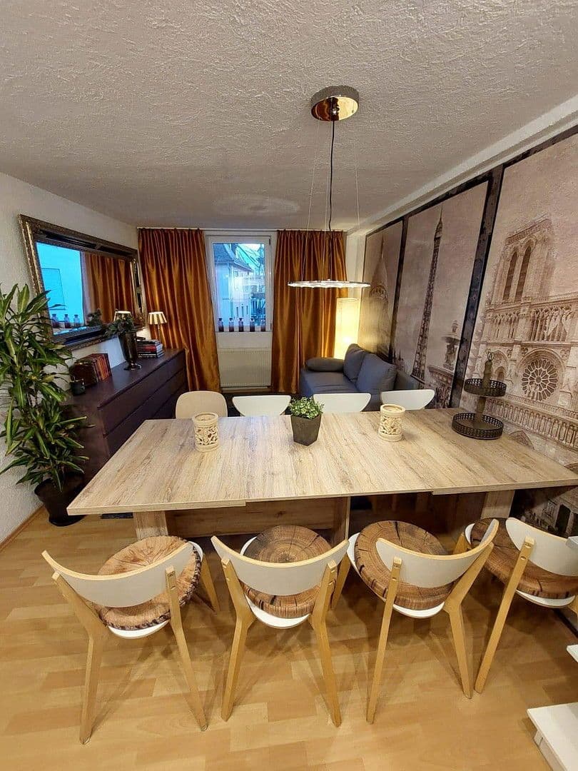 Prenájom bytu 4-izbový 80 m², Fellbach, Bádensko-Wurttembersko Prenájom bytu 4-izbový 80 m², Fellbach, Bádensko-Wurttembersko