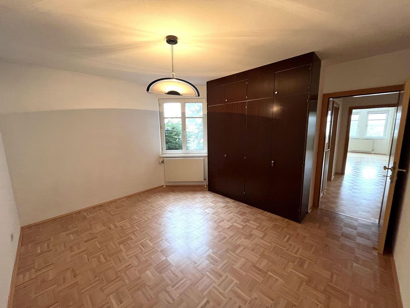 Prenájom bytu 3-izbový 95 m², Griesingergasse 26, Wien, Viedeň Prenájom bytu 3-izbový 95 m², Griesingergasse 26, Wien, Viedeň