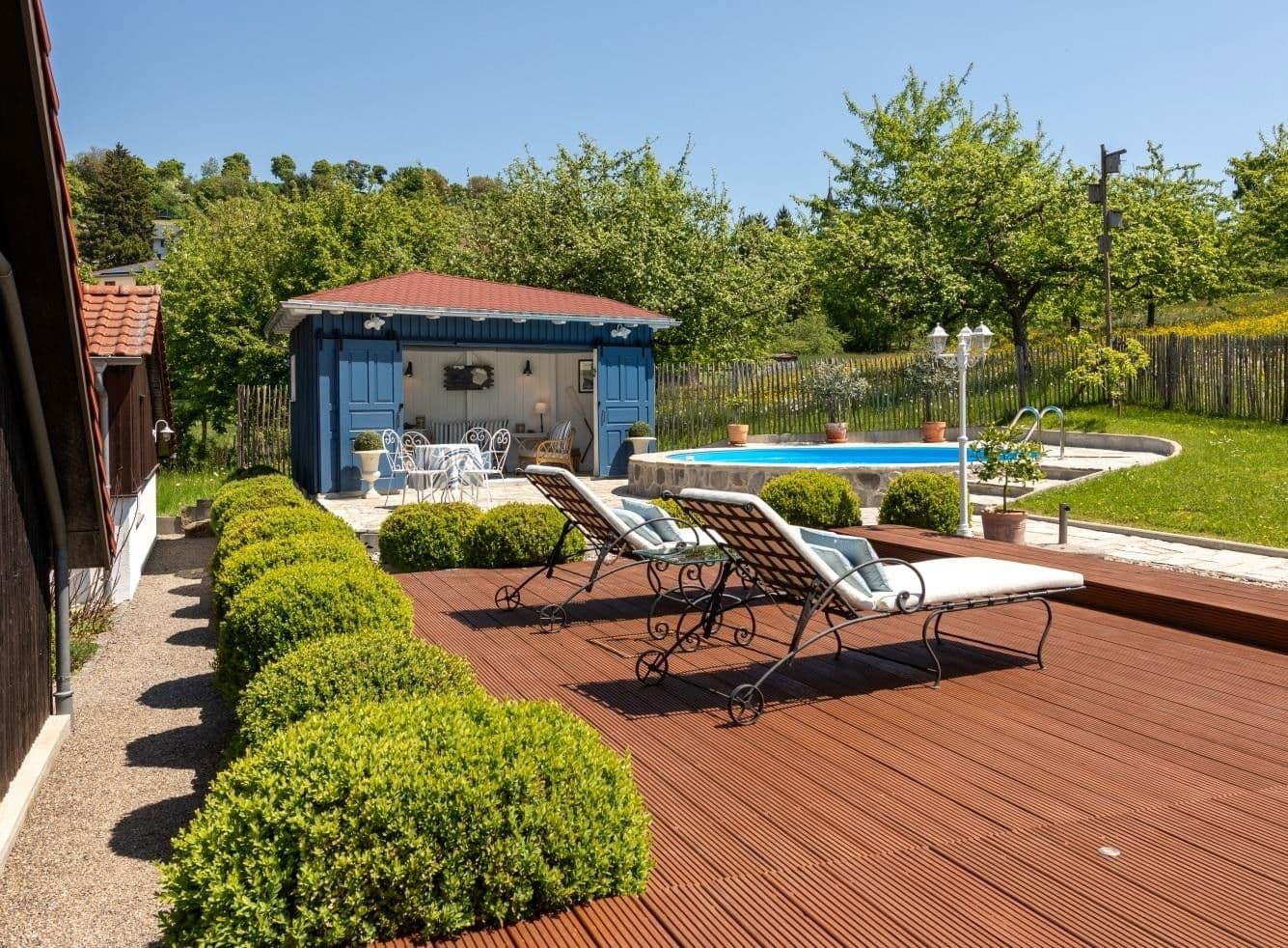 Predaj domu 220 m², pozemek 1.329 m², Stühlingen, Bádensko-Wurttembersko Predaj domu 220 m², pozemek 1.329 m², Stühlingen, Bádensko-Wurttembersko