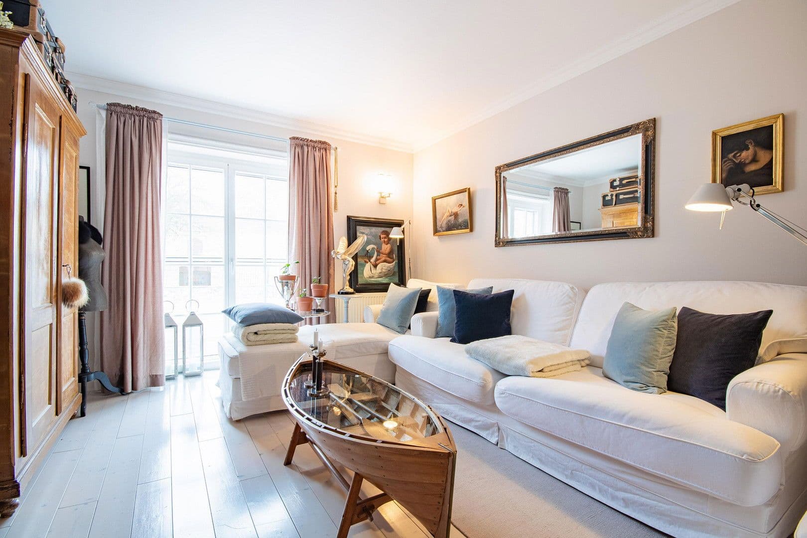 Predaj domu 220 m², pozemek 1.329 m², Stühlingen, Bádensko-Wurttembersko Predaj domu 220 m², pozemek 1.329 m², Stühlingen, Bádensko-Wurttembersko