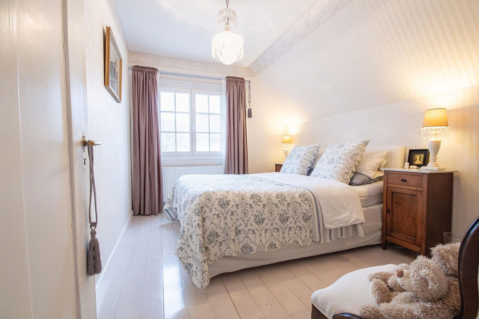 Predaj domu 220 m², pozemek 1.329 m², Stühlingen, Bádensko-Wurttembersko Predaj domu 220 m², pozemek 1.329 m², Stühlingen, Bádensko-Wurttembersko