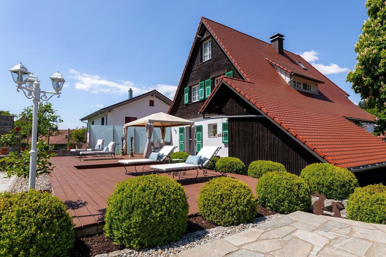 Predaj domu 220 m², pozemek 1.329 m², Stühlingen, Bádensko-Wurttembersko Predaj domu 220 m², pozemek 1.329 m², Stühlingen, Bádensko-Wurttembersko