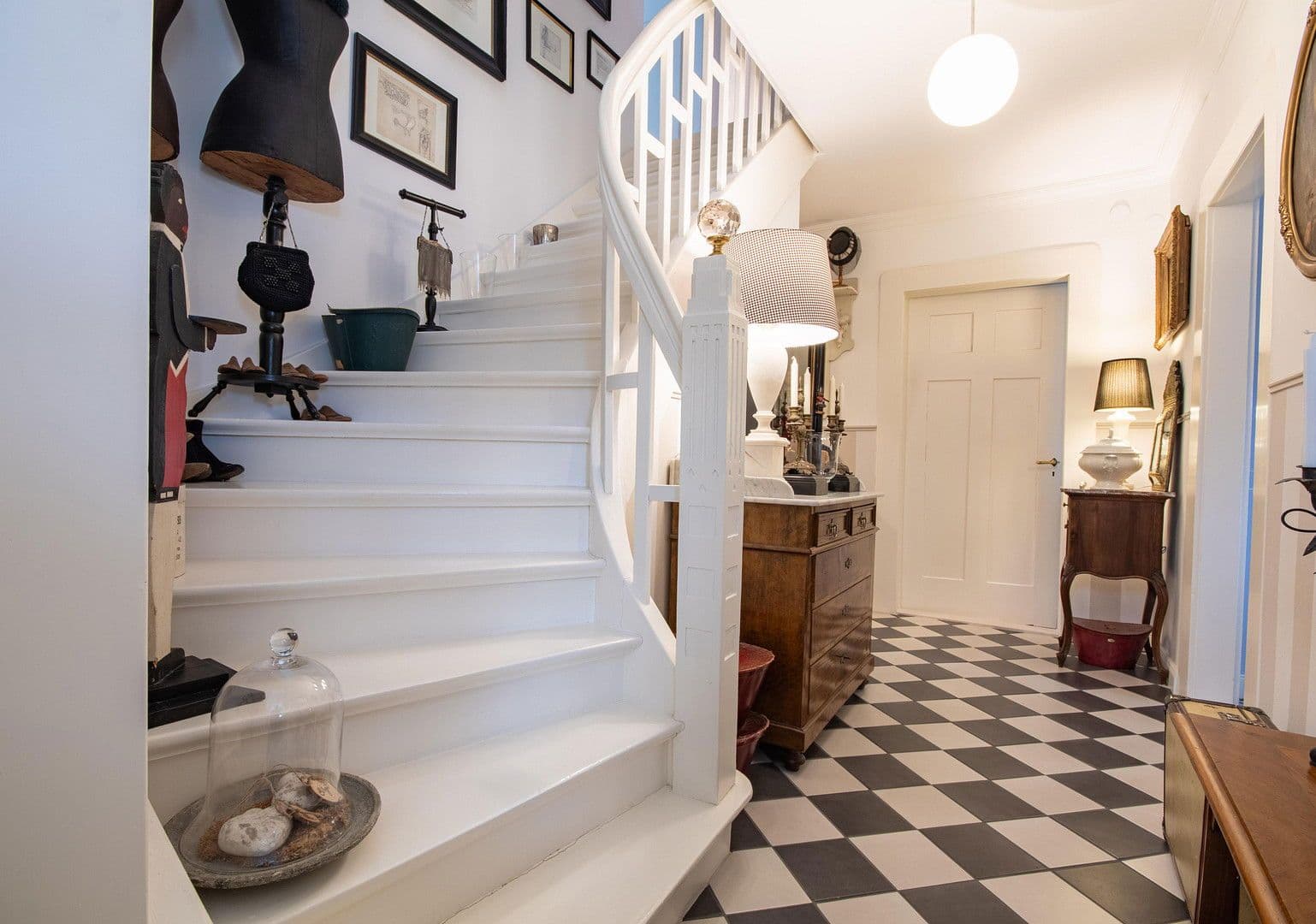 Predaj domu 220 m², pozemek 1.329 m², Stühlingen, Bádensko-Wurttembersko Predaj domu 220 m², pozemek 1.329 m², Stühlingen, Bádensko-Wurttembersko