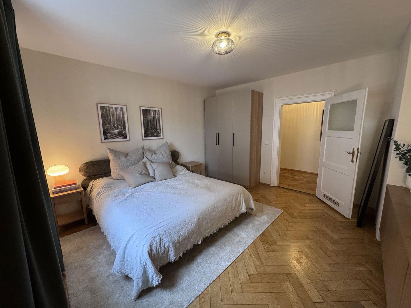 Prenájom bytu 3-izbový 80 m², Schedelstraße 11, München, Bavorsko Prenájom bytu 3-izbový 80 m², Schedelstraße 11, München, Bavorsko