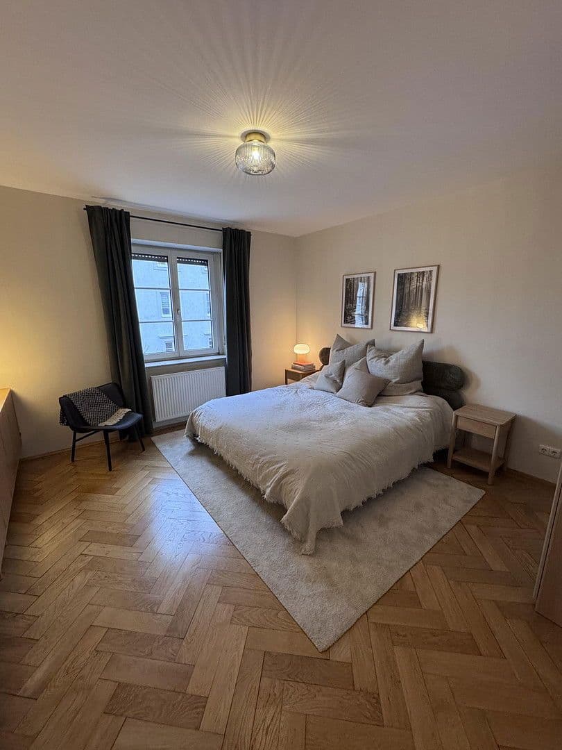 Prenájom bytu 3-izbový 80 m², Schedelstraße 11, München, Bavorsko Prenájom bytu 3-izbový 80 m², Schedelstraße 11, München, Bavorsko