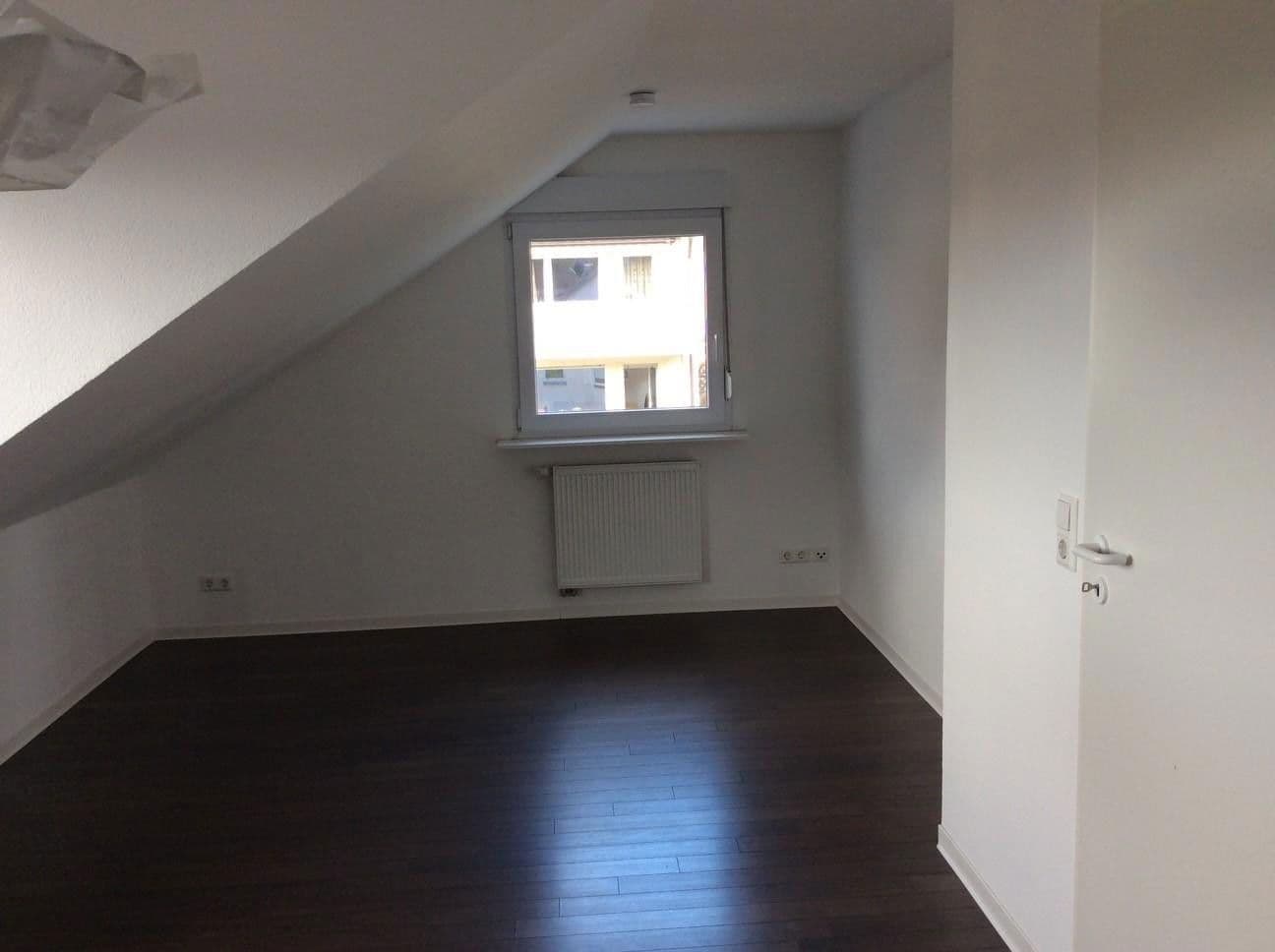 Predaj bytu 2-izbový 62 m², Stuttgart, Bádensko-Wurttembersko Predaj bytu 2-izbový 62 m², Stuttgart, Bádensko-Wurttembersko