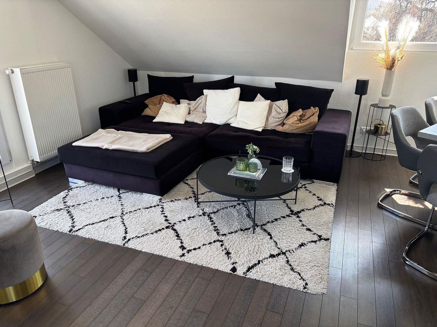 Predaj bytu 2-izbový 62 m², Stuttgart, Bádensko-Wurttembersko Predaj bytu 2-izbový 62 m², Stuttgart, Bádensko-Wurttembersko