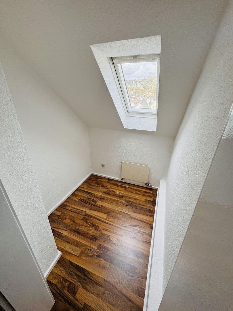 Prenájom bytu 2-izbový 42 m², Plochingen, Bádensko-Wurttembersko Prenájom bytu 2-izbový 42 m², Plochingen, Bádensko-Wurttembersko