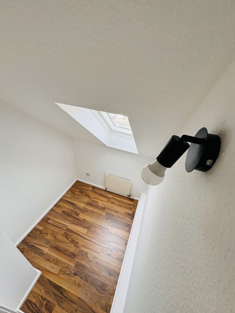 Prenájom bytu 2-izbový 42 m², Plochingen, Bádensko-Wurttembersko Prenájom bytu 2-izbový 42 m², Plochingen, Bádensko-Wurttembersko