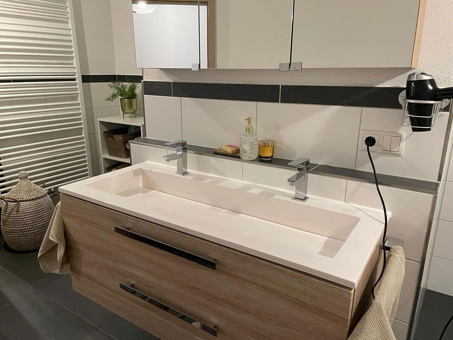 Predaj bytu 3-izbový 168 m², Rattelsdorf, Bavorsko Predaj bytu 3-izbový 168 m², Rattelsdorf, Bavorsko