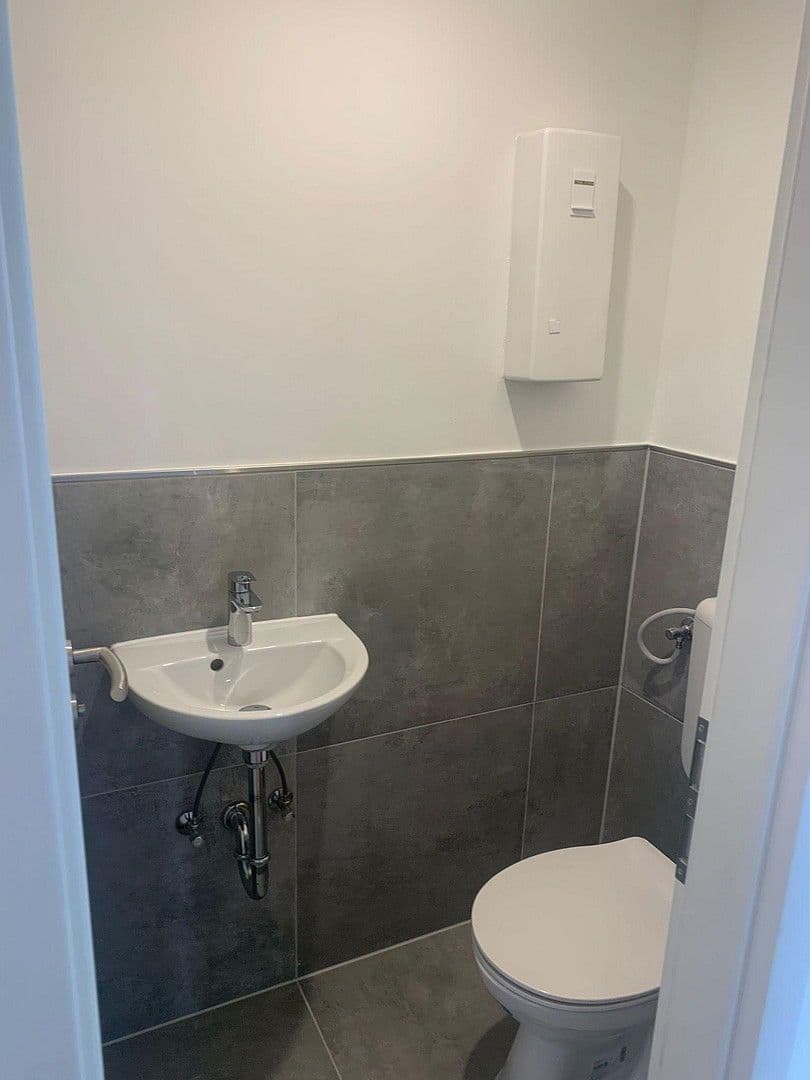 Prenájom bytu 4-izbový 103 m², Behringstr. 23, Mainaschaff, Bavorsko Prenájom bytu 4-izbový 103 m², Behringstr. 23, Mainaschaff, Bavorsko