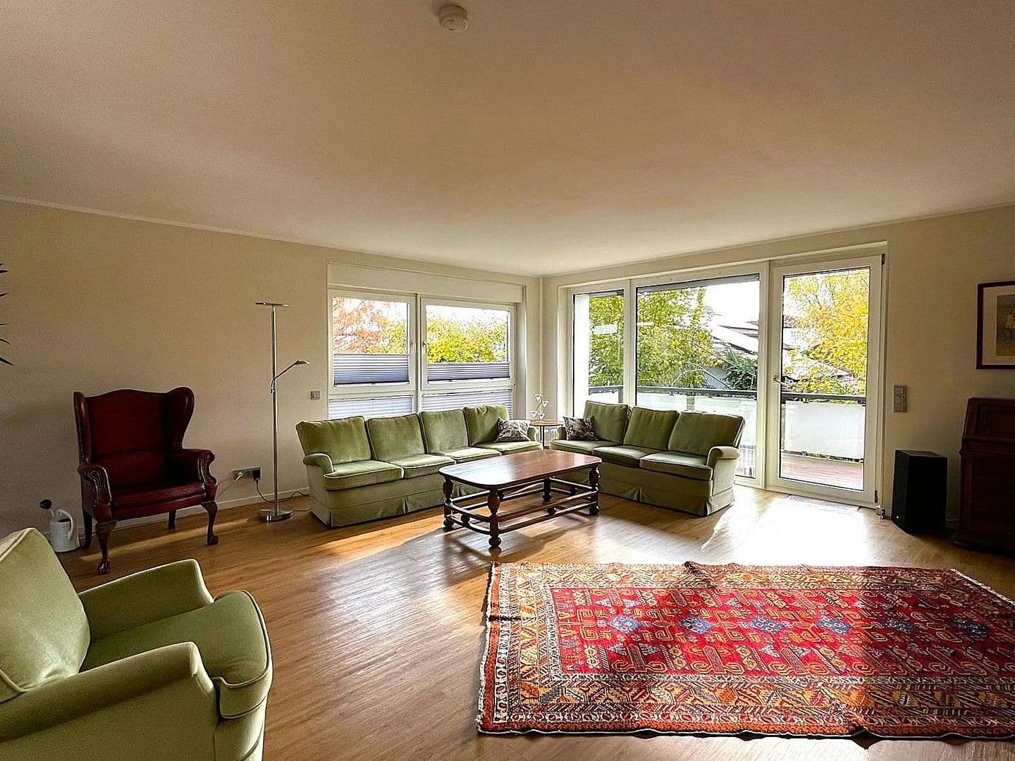 Prenájom bytu 4-izbový 135 m², Dietzenbach, Hesensko Prenájom bytu 4-izbový 135 m², Dietzenbach, Hesensko