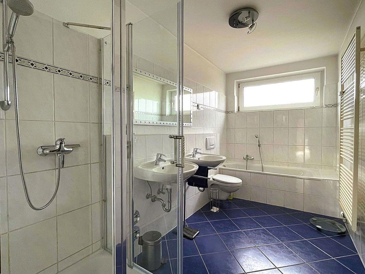 Prenájom bytu 4-izbový 135 m², Dietzenbach, Hesensko Prenájom bytu 4-izbový 135 m², Dietzenbach, Hesensko