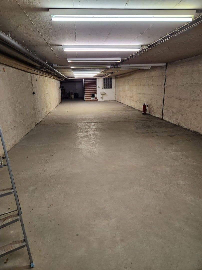 Prenájom nebytového priestoru 330 m², Osnabrück, Dolné Sasko Prenájom nebytového priestoru 330 m², Osnabrück, Dolné Sasko