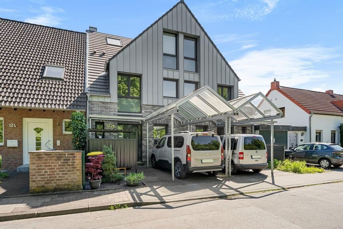 Predaj domu 175 m², pozemek 200 m², Goldammerweg 122b, Aachen, Severné Porýnie - Westfálsko Predaj domu 175 m², pozemek 200 m², Goldammerweg 122b, Aachen, Severné Porýnie - Westfálsko