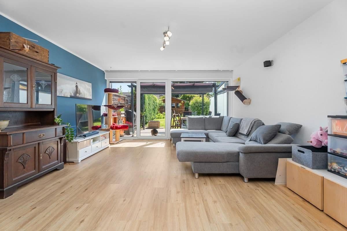 Predaj domu 175 m², pozemek 200 m², Goldammerweg 122b, Aachen, Severné Porýnie - Westfálsko Predaj domu 175 m², pozemek 200 m², Goldammerweg 122b, Aachen, Severné Porýnie - Westfálsko